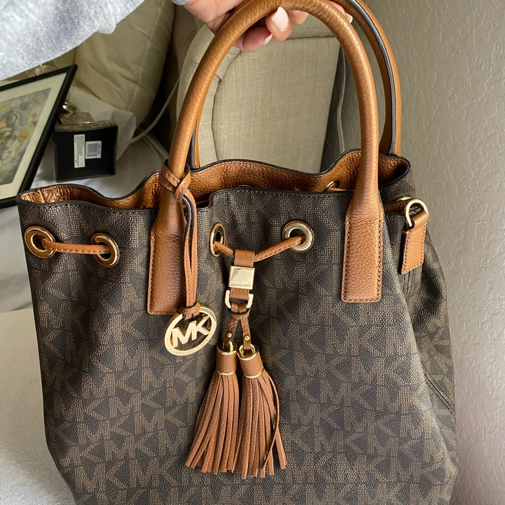 Handbag - Picture 7 of 8